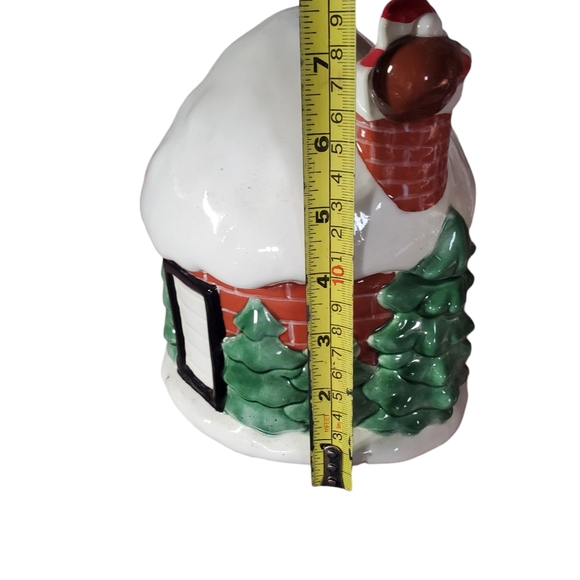 Vintage snowy brick house Christmas cookie jar - Picture 3 of 5